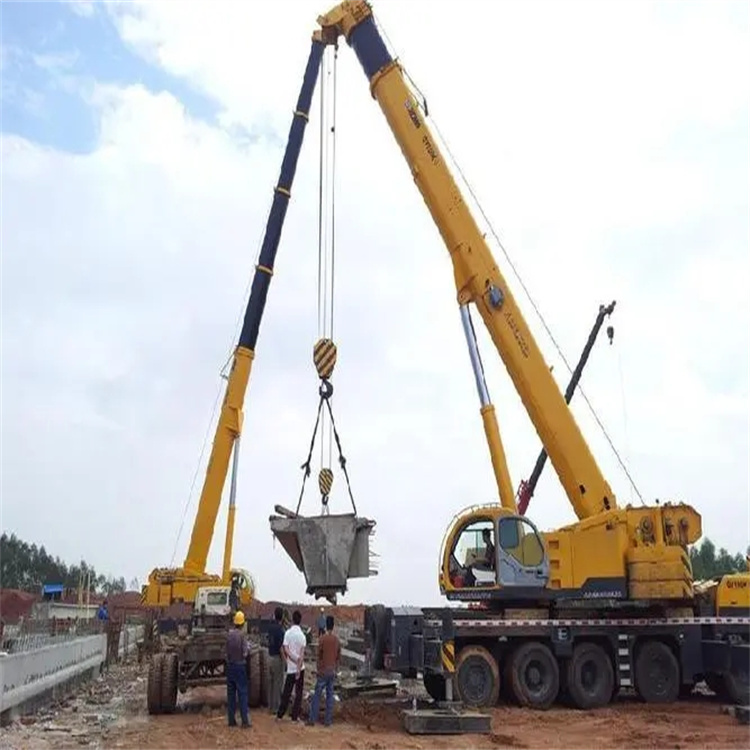 容县小型吊机出租电话|厂房设备吊装方案|24小时服务覆盖