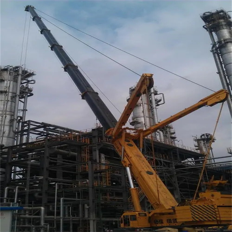 容县吊板房的吊车